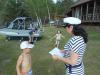 Тамада (ведущая) Ярославль: Дети сдают рисунки на конкурс - Открытие яхт-клуба: дети сдают рисунки на конкурс